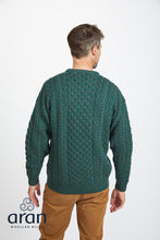 Load image into Gallery viewer, Aran Traditional Sweater