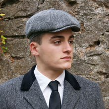 Load image into Gallery viewer, Harris Tweed Shelby Cap
