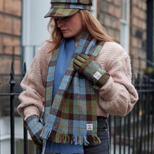 Load image into Gallery viewer, Harris Tweed Scarf
