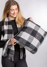 Load image into Gallery viewer, Patrick King Northumberland Keri Messenger Bag
