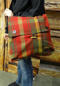 Patrick King Northumberland Keri Messenger Bag
