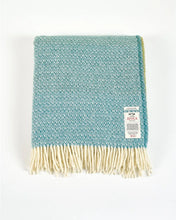Load image into Gallery viewer, Avoca Vale Wicklow Wool Throw
